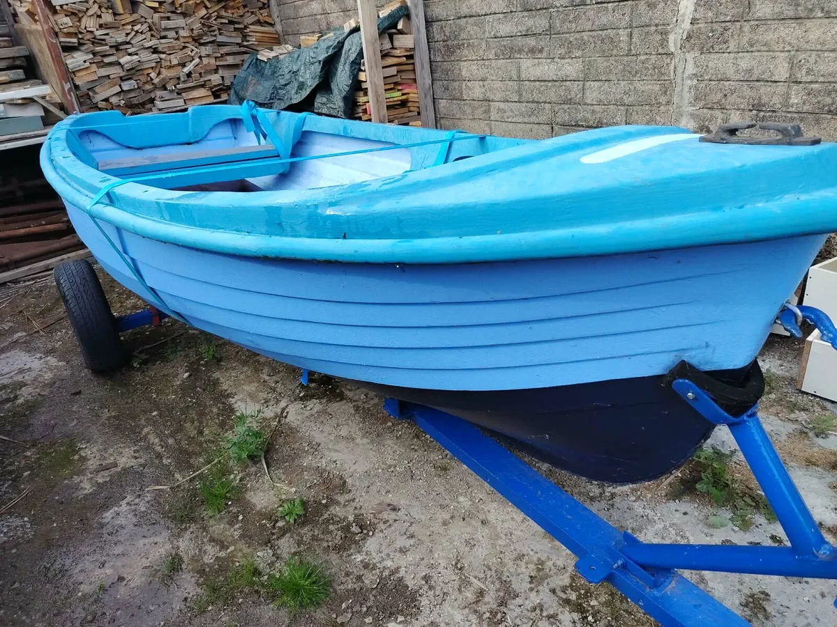 LAKE Boat - Image 4