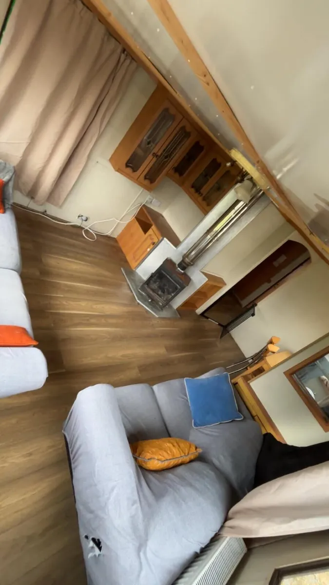 Mobile home - Image 1