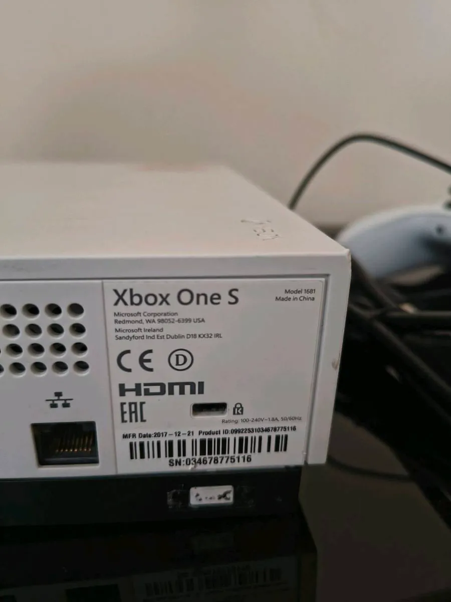 Xbox One S 1TB Console Bundle + 130 DVDs - Image 2