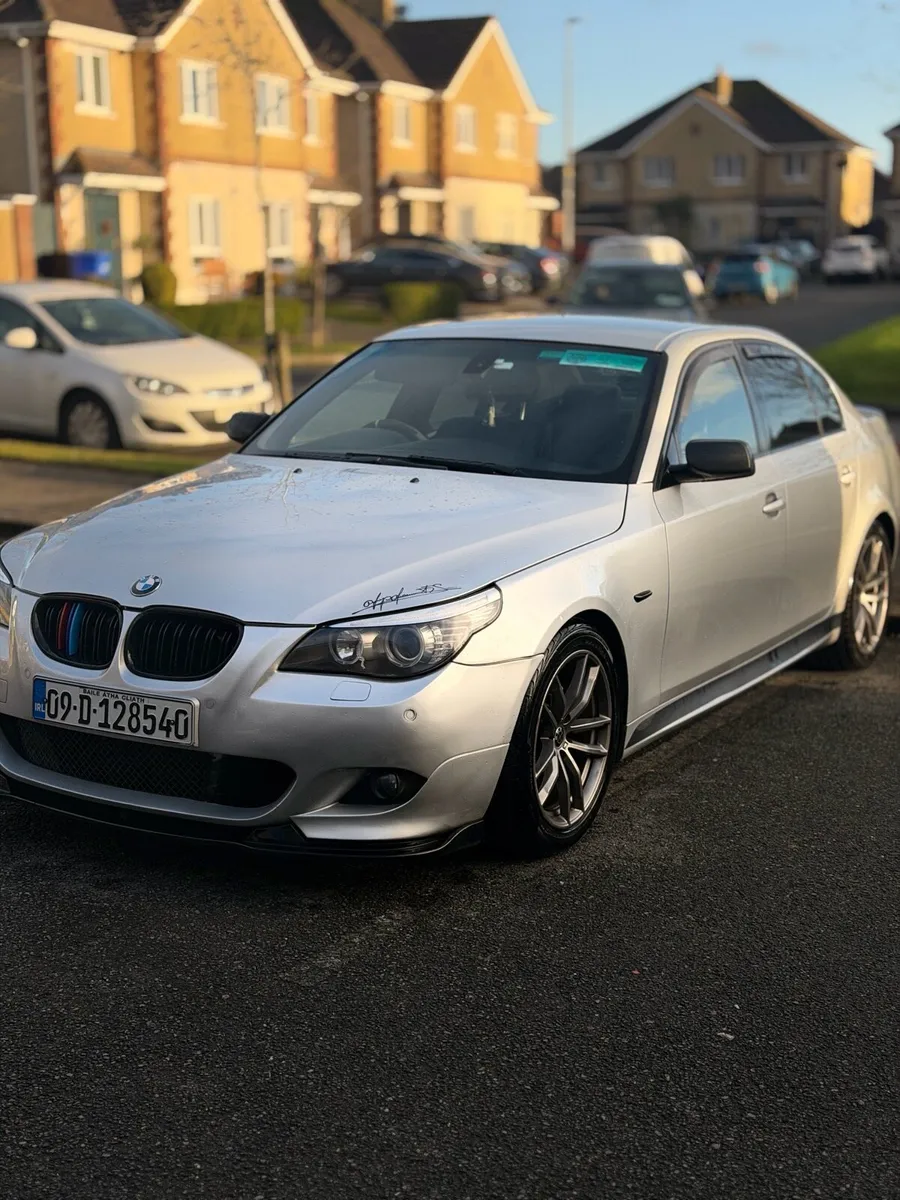 BMW 5-Series - Image 3