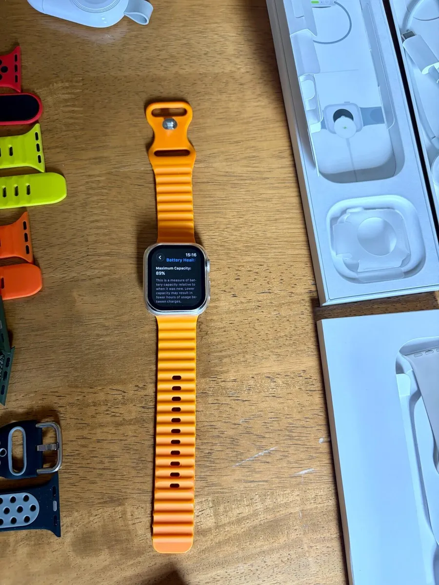 Apple Watch SE 2nd Gen 40mm Starlight Aluminium - Image 4