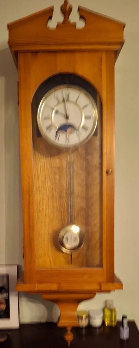 Grandfather Clock €75 as it has damaged perspex. - Image 3