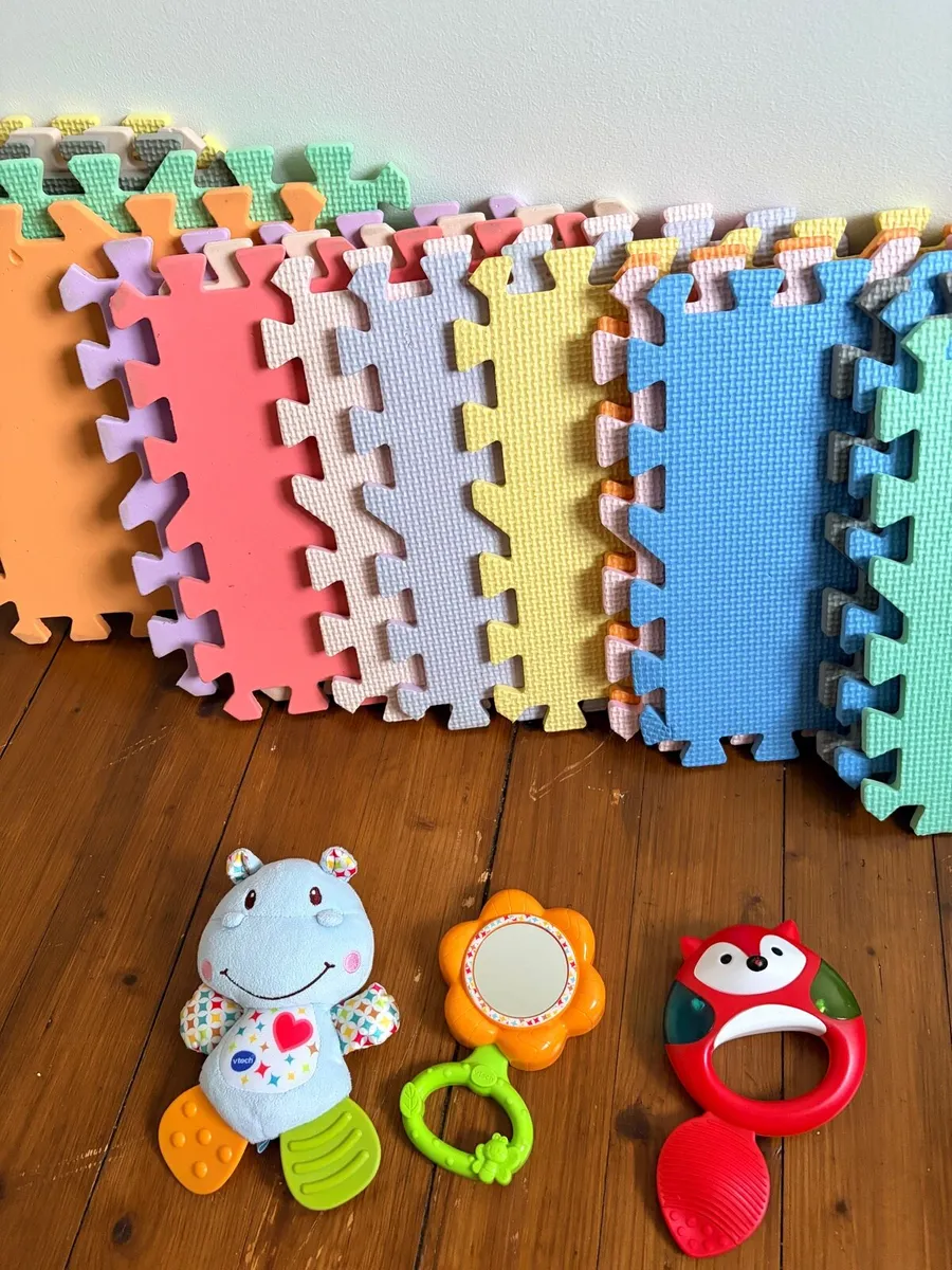 Baby foam tiles and toys - Image 3