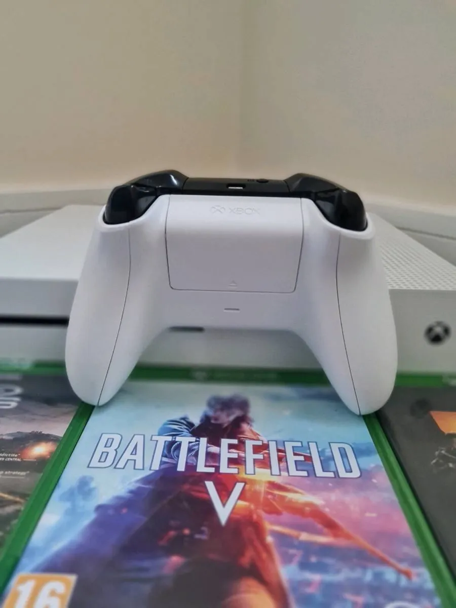 Xbox one S 1TB - Image 4