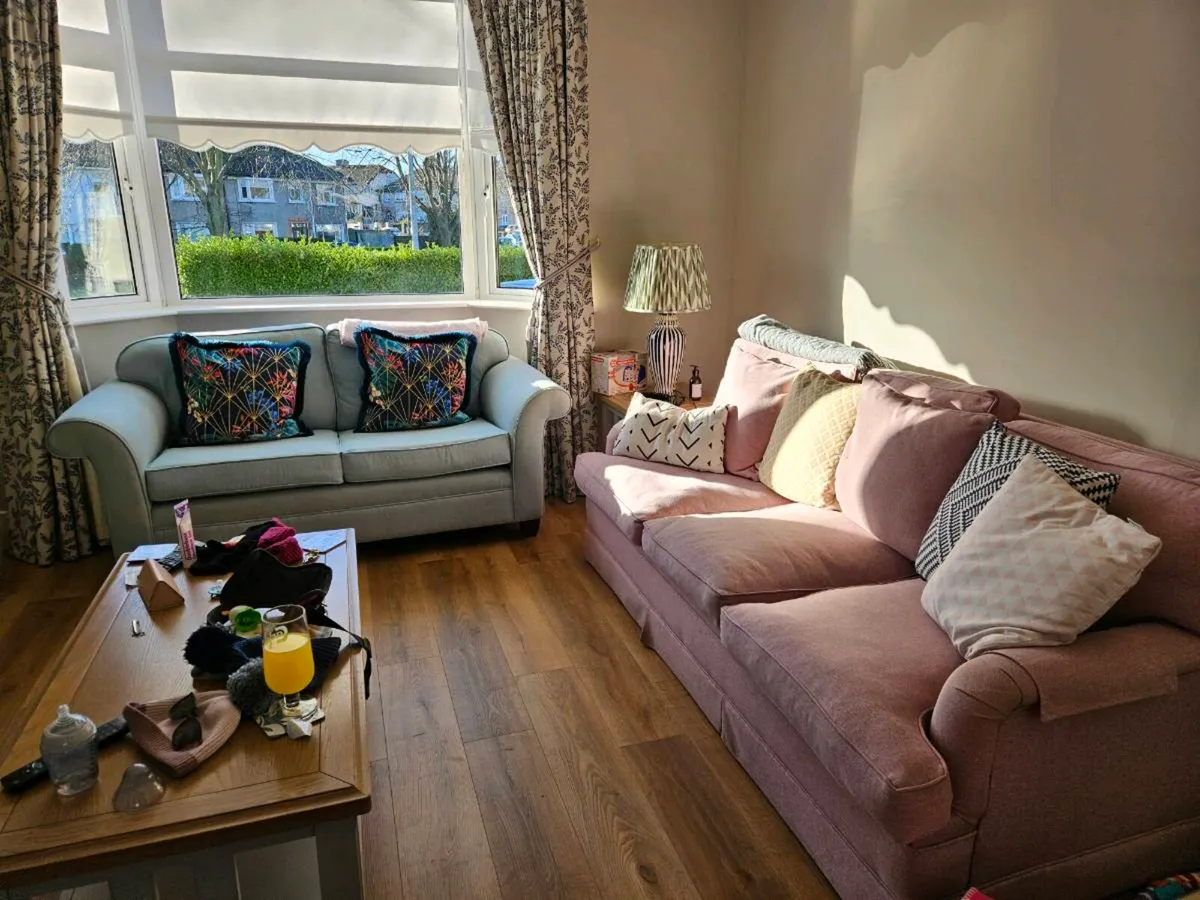 Couch - Image 3