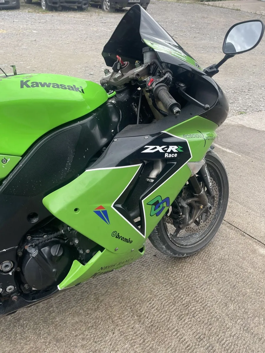 Kawasaki Zx10R 2006 - Image 3