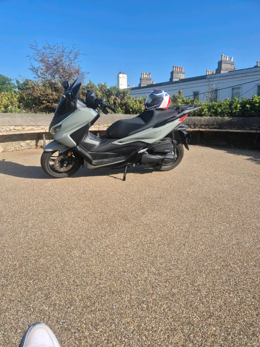 scooter - Image 1