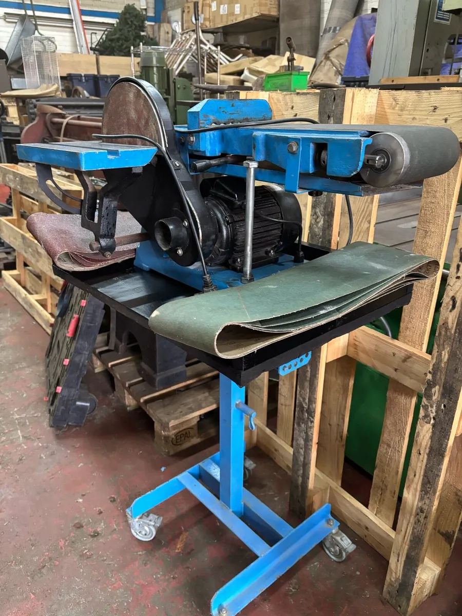 Industrial linisher 6’x24” 240 v adjustable table - Image 1