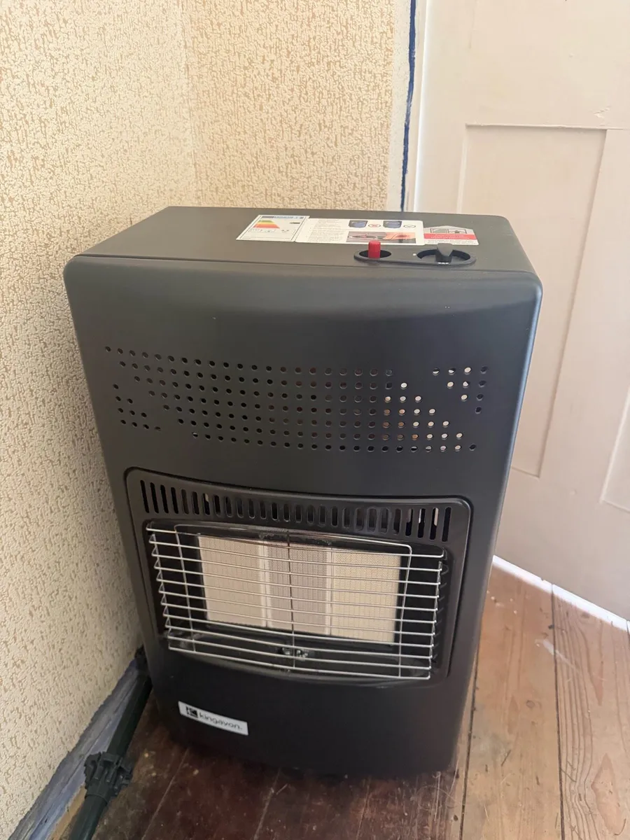 Portable gas heater x2 €80 new one €50 old one - Image 1