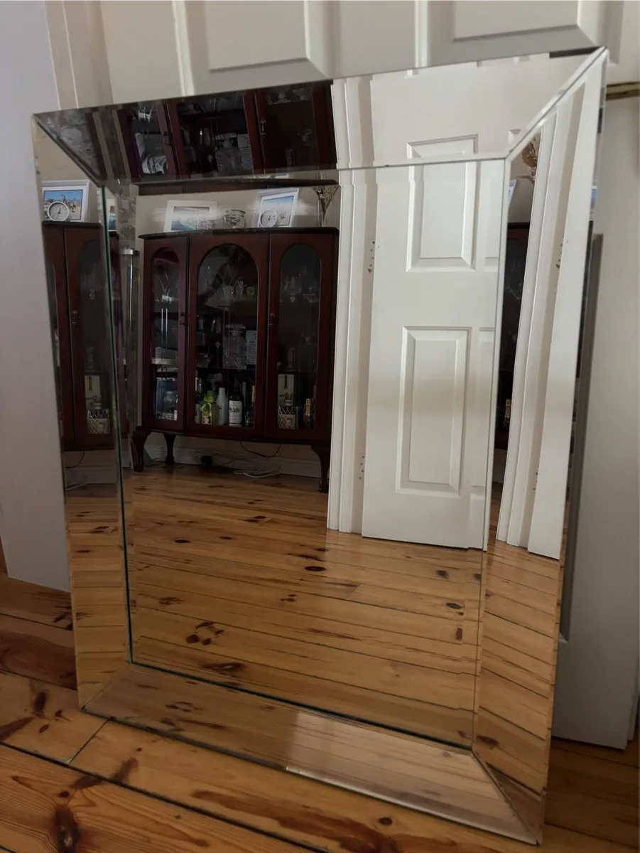 Mirror - Image 1