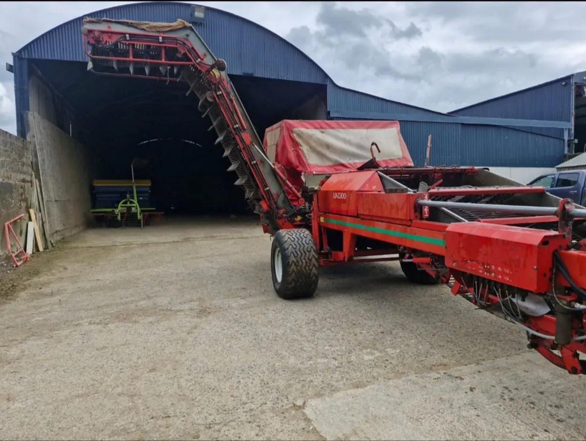 Kverneland Potato Harvester and Grimme Destoner - Image 1