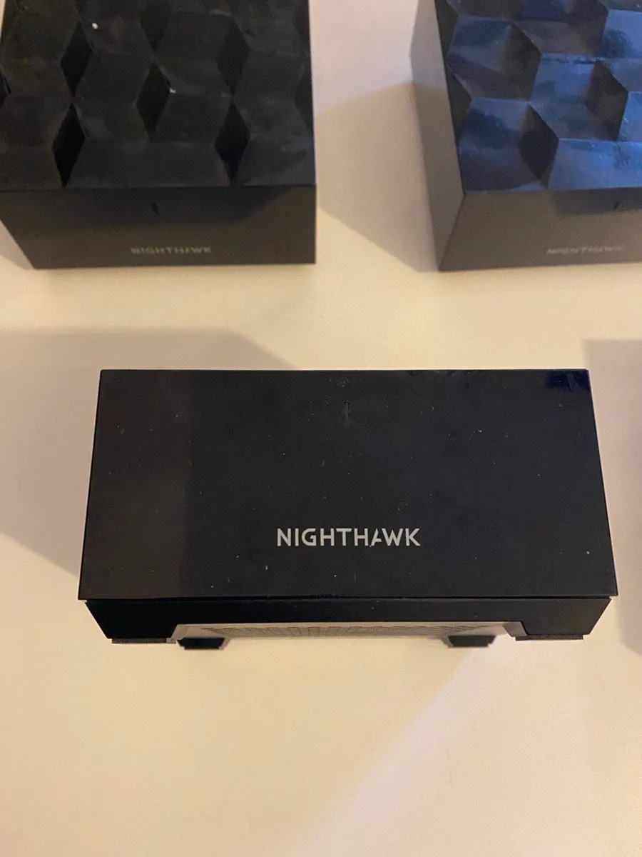 Netgear Nighthawk Wi-Fi extender -mesh satellites - Image 2