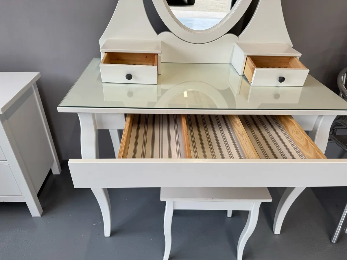 Dressing table and stool - ikea Hemnes / vanity - Image 4