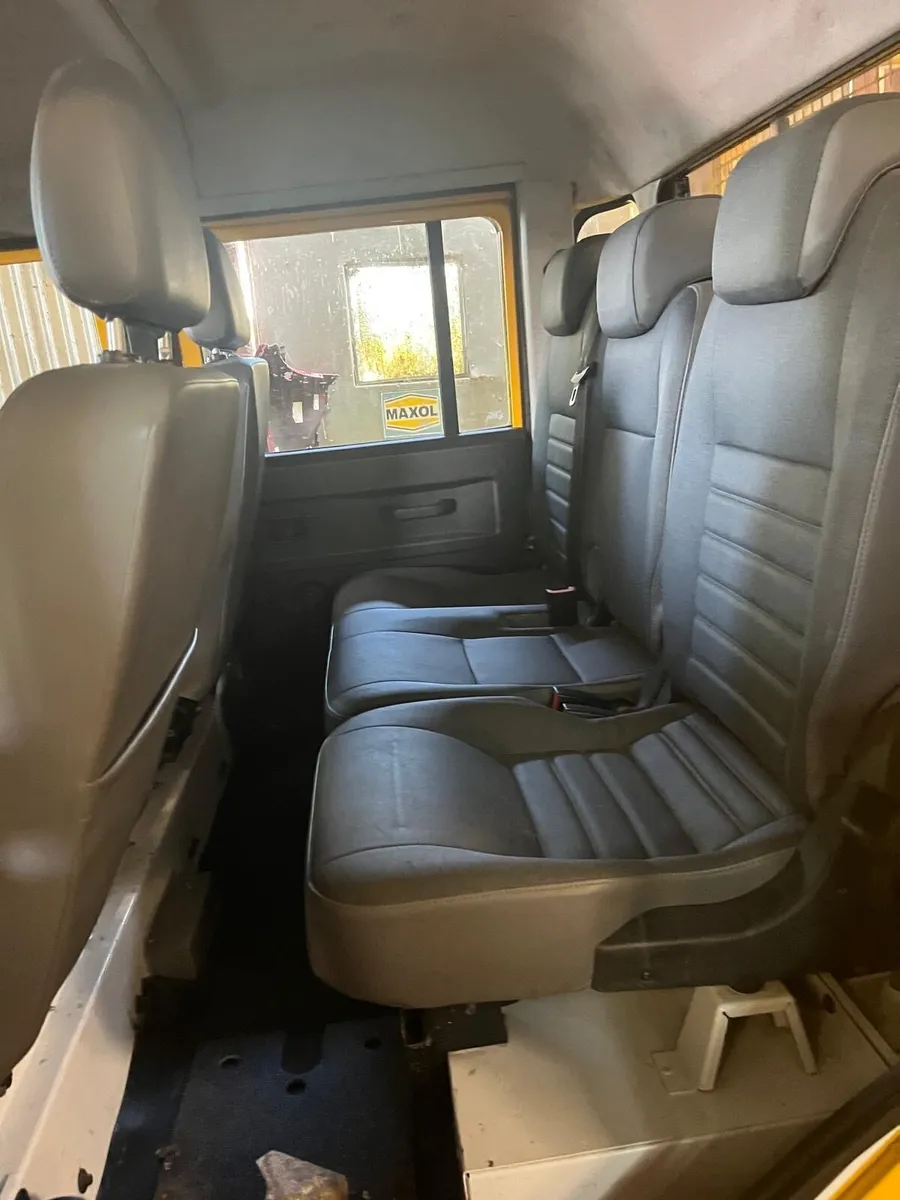 Land Rover Defender 130 2017 - Image 4