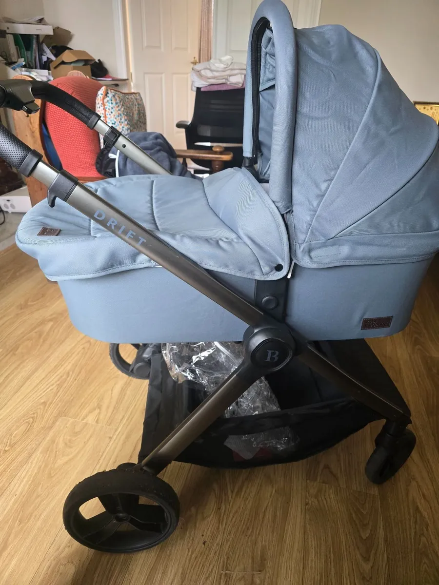 Baby Elegance Travel System - Image 2