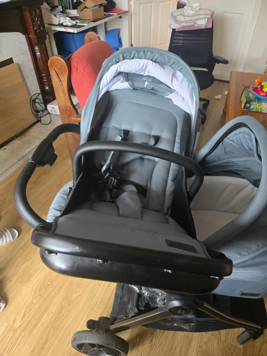 Baby Elegance Travel System - Image 4