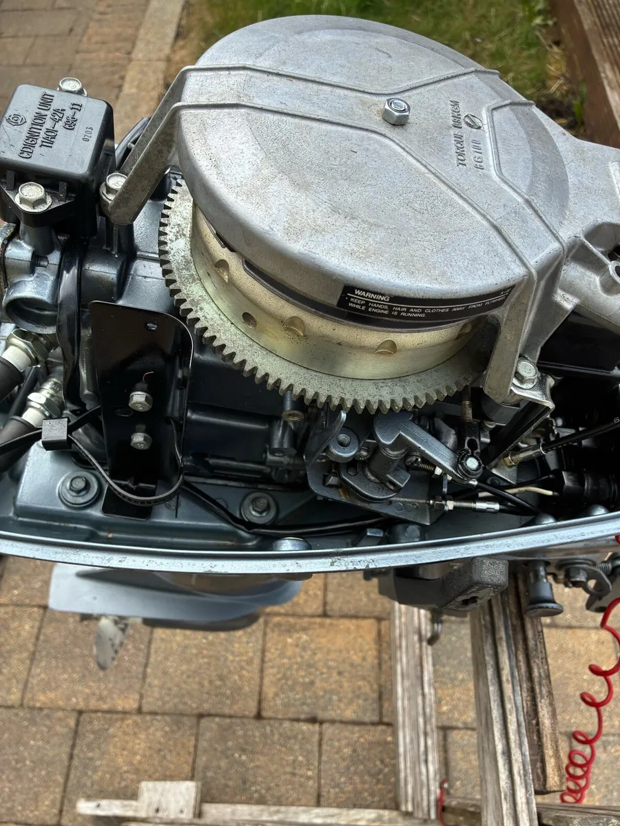 Outboard engine - Image 4