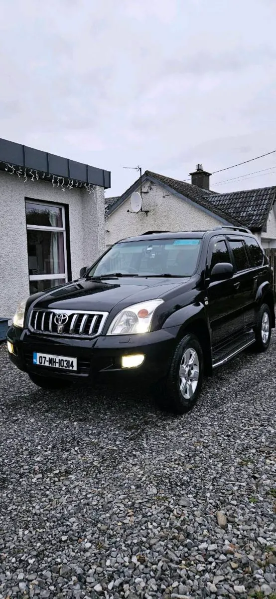 Toyota landcruiser invincible - Image 3