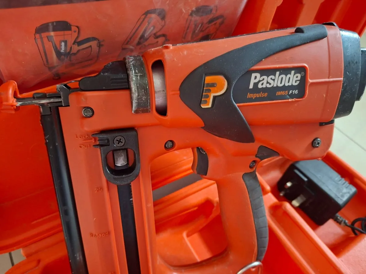 Paslode im65 F16 2nd fix Nail Gun"Fully Serviced" - Image 4