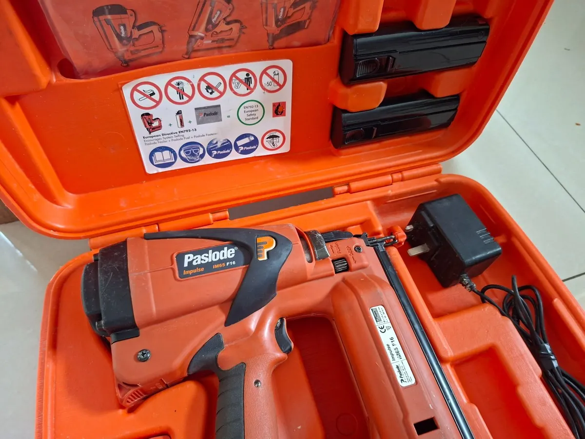Paslode im65 F16 2nd fix Nail Gun"Fully Serviced" - Image 2