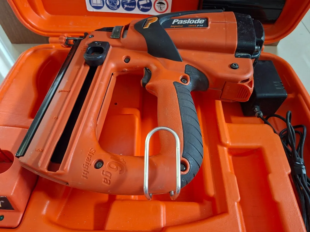 Paslode im65 F16 2nd fix Nail Gun"Fully Serviced" - Image 3