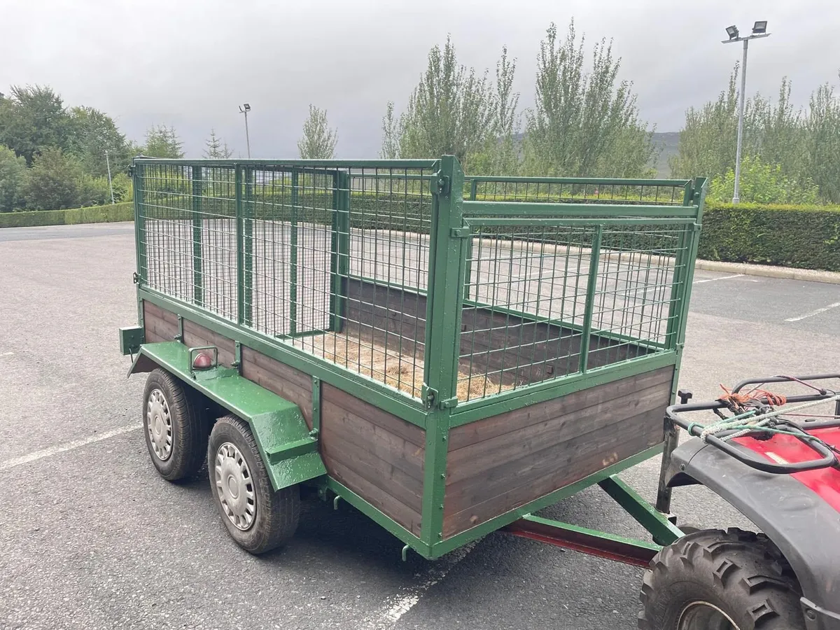 Trailer - Image 1