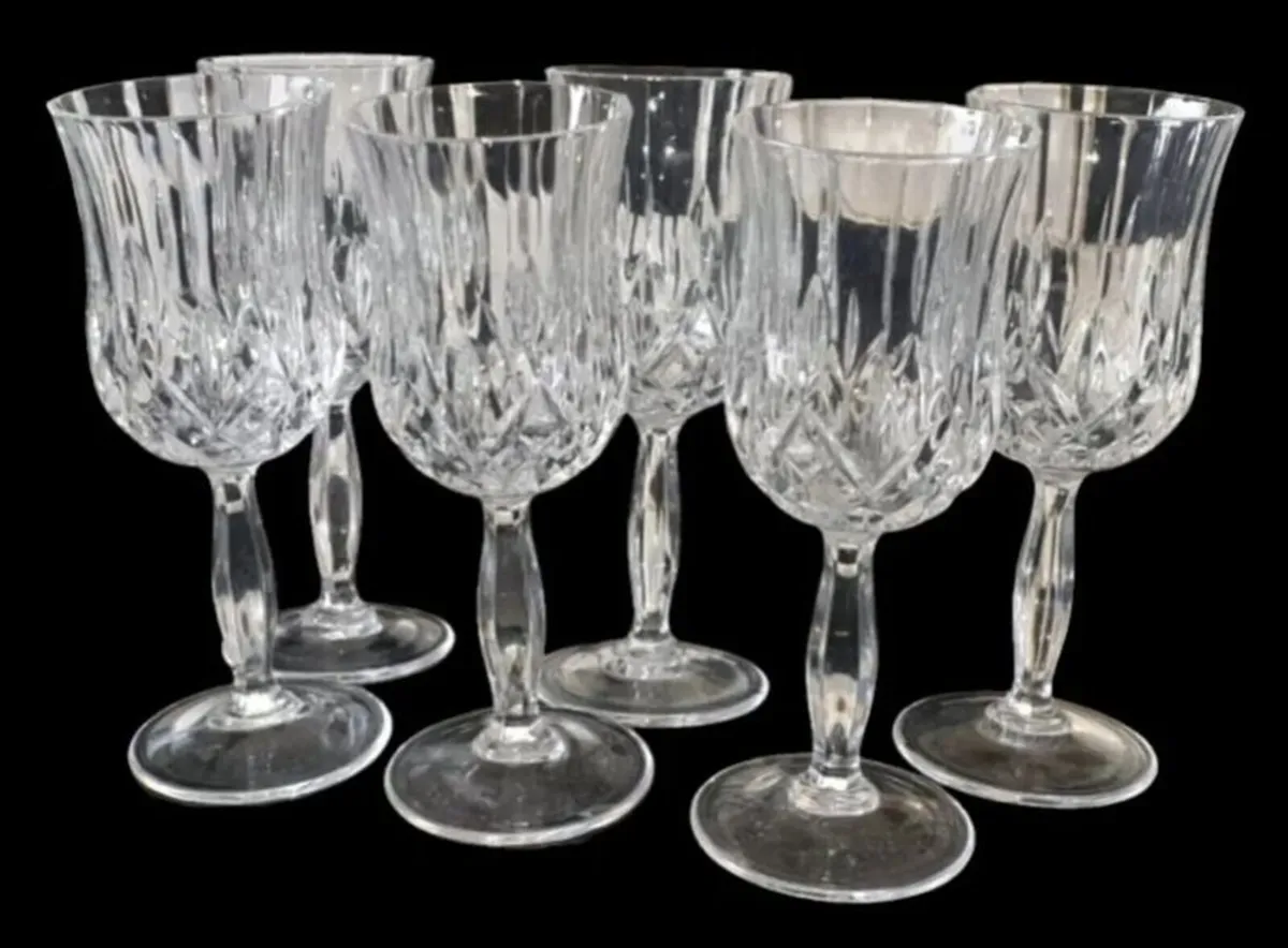 Pristine Unused Set of 6 RCR Opera Crystal Glasses - Image 1