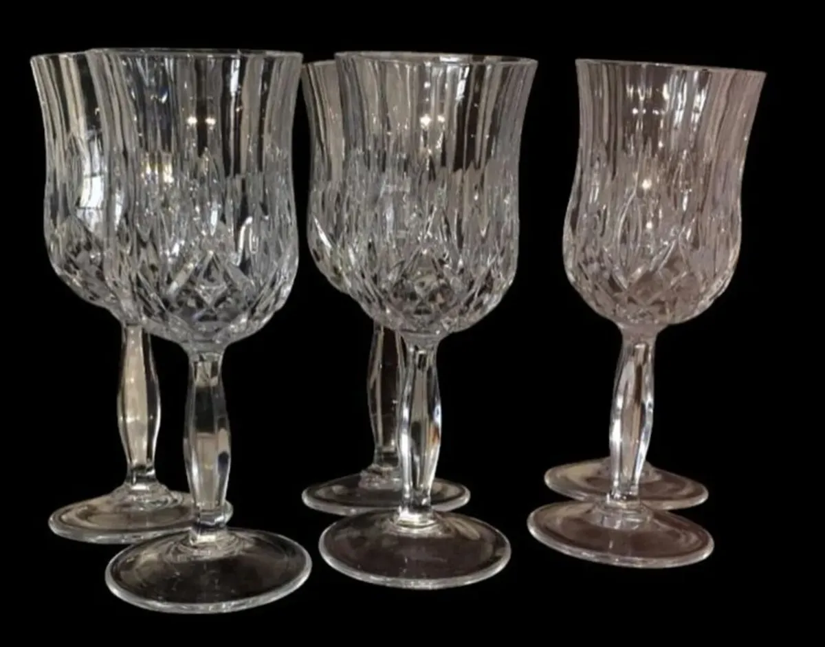 Pristine Unused Set of 6 RCR Opera Crystal Glasses - Image 2