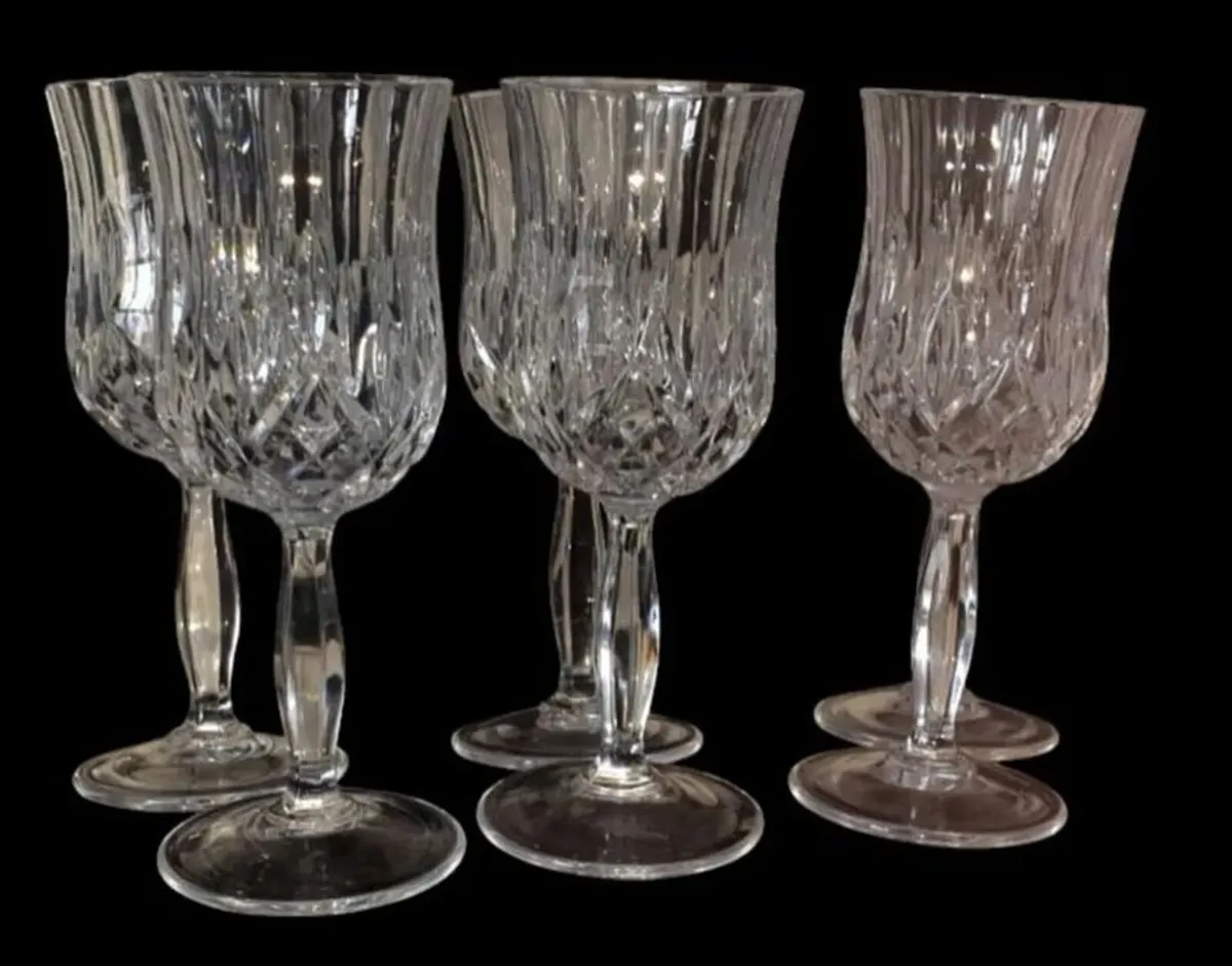 Pristine Unused Set of 6 RCR Opera Crystal Glasses - Image 3