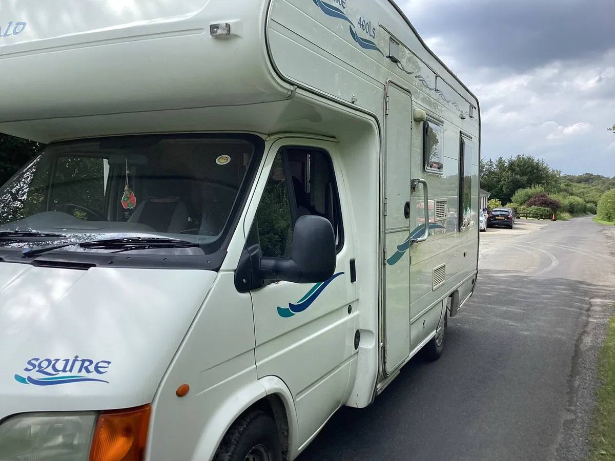 Motor home - Image 1