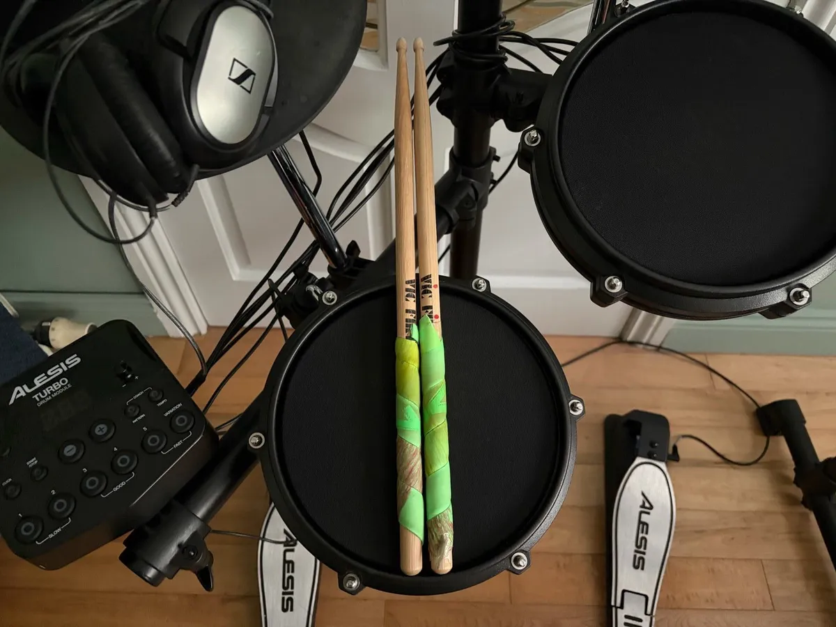 Alesis Turbo Mesh Electronic Drum Kit + Stool - Image 3