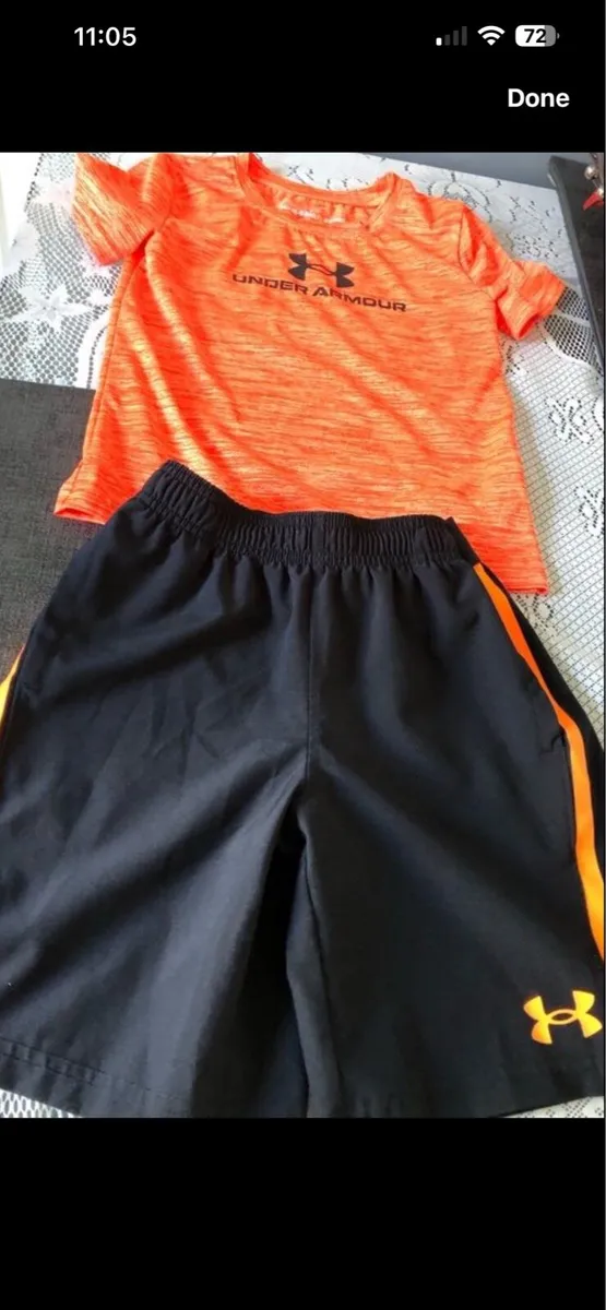 Boys under armour suit age 5/6 €10 - Image 1