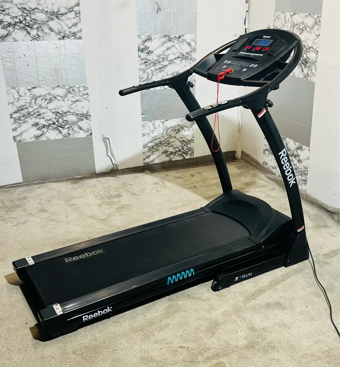 REEBOK Z7 FOLDING TREADMILL - Image 1