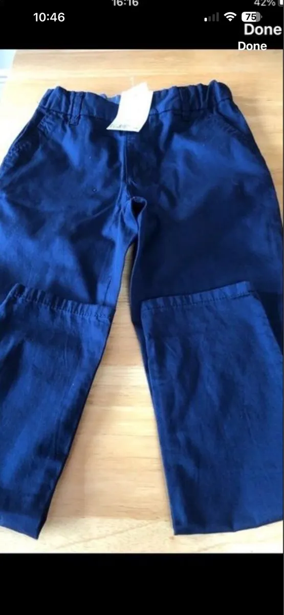 Boys BNWT trousers age 7/8 €10 - Image 1