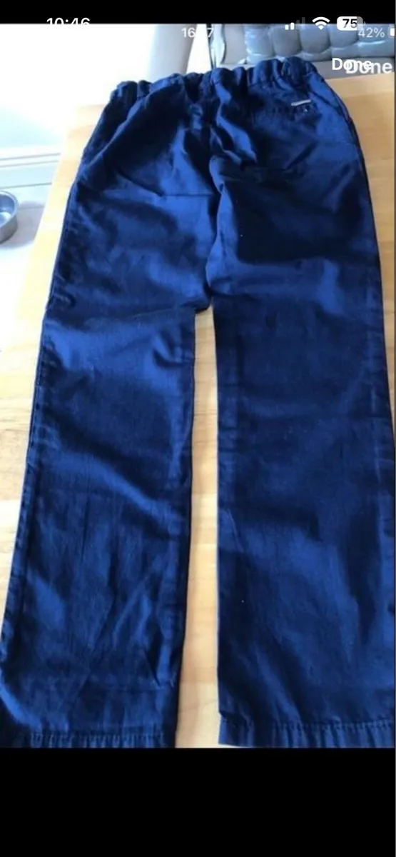 Boys BNWT trousers age 7/8 €10 - Image 2