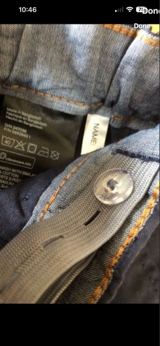 Boys BNWT trousers age 7/8 €10 - Image 3