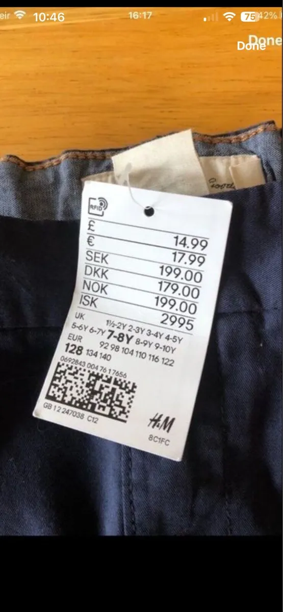 Boys BNWT trousers age 7/8 €10 - Image 4