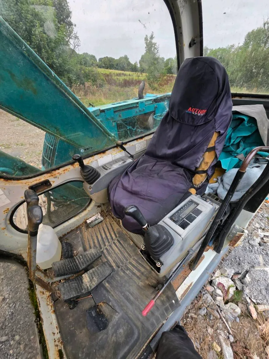 Digger excavator track machine - Image 4