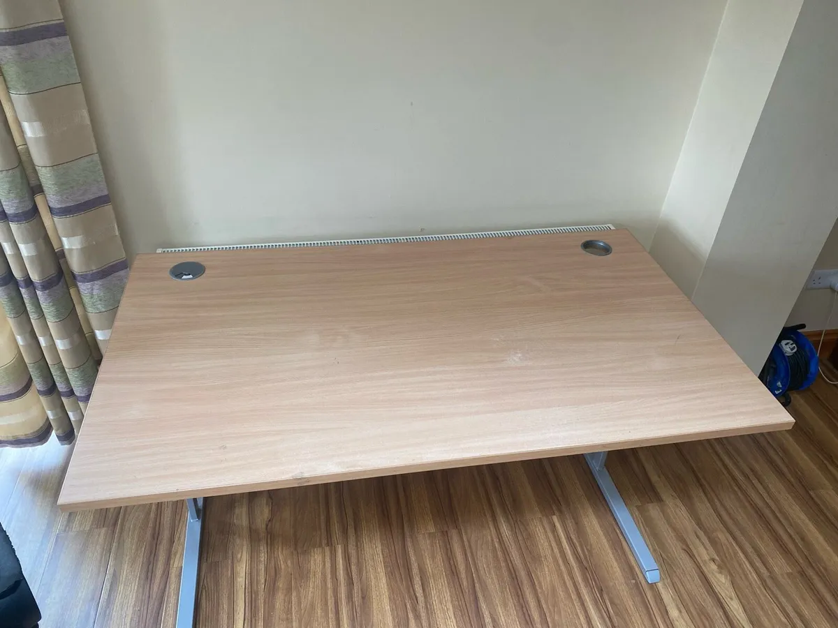 Office Desk and Chair - Image 3