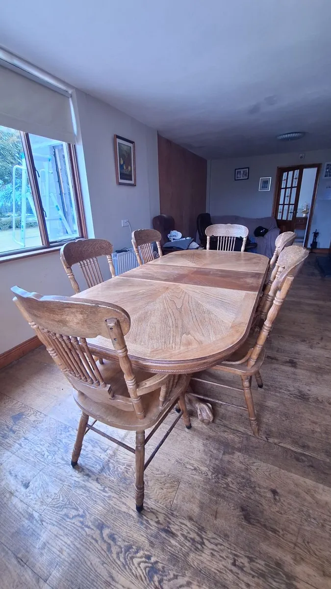 Solid Wood Extendable Dining Table and 6 Chairs - Image 1
