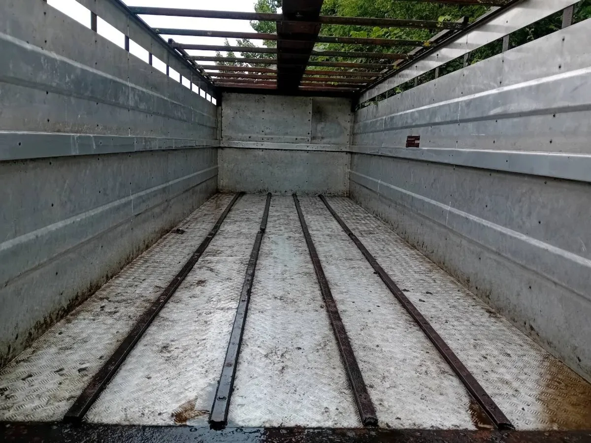 Cattle trailer - Image 2