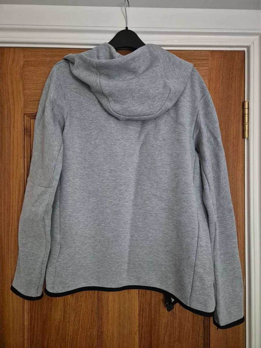 Nike grey hoodie - Image 2
