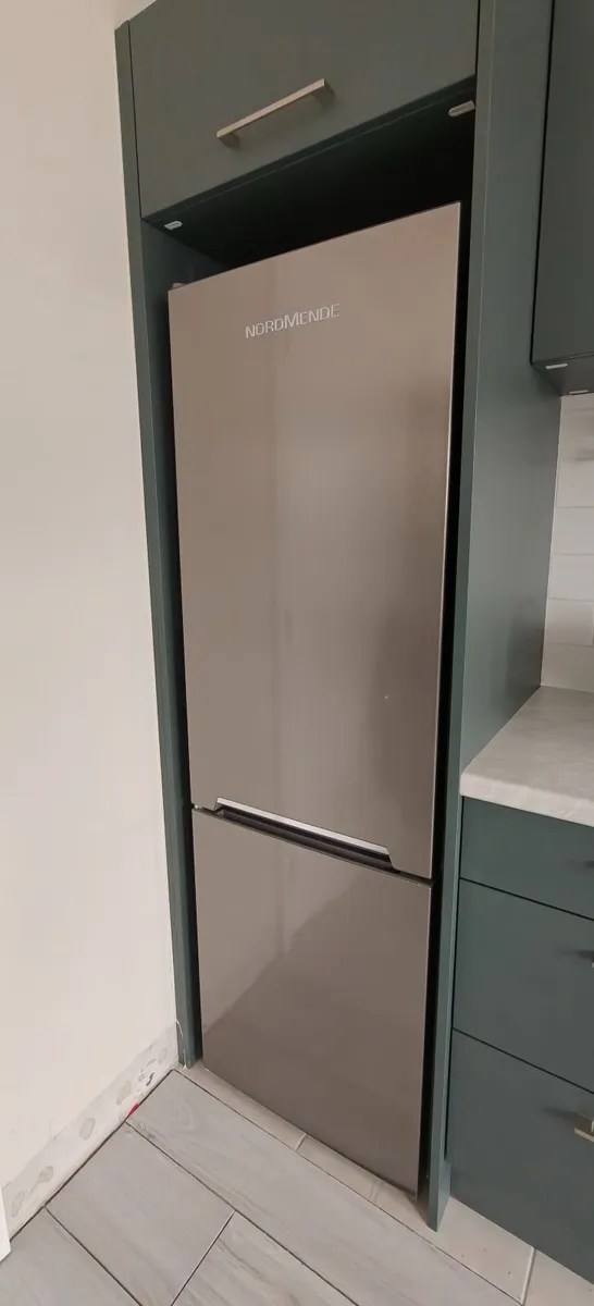 Nordmende 170cm FridgeFreezer Stainless Steel look - Image 2