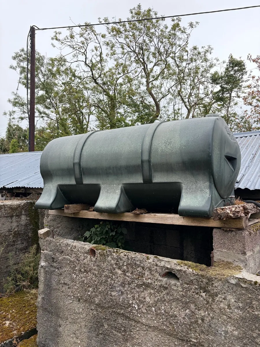 Oil/Fuel tank - Image 2