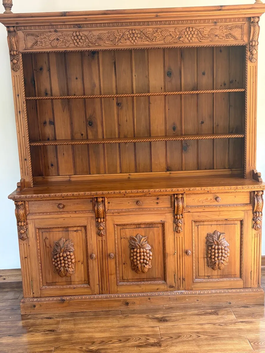 Kitchen dresser - Image 1