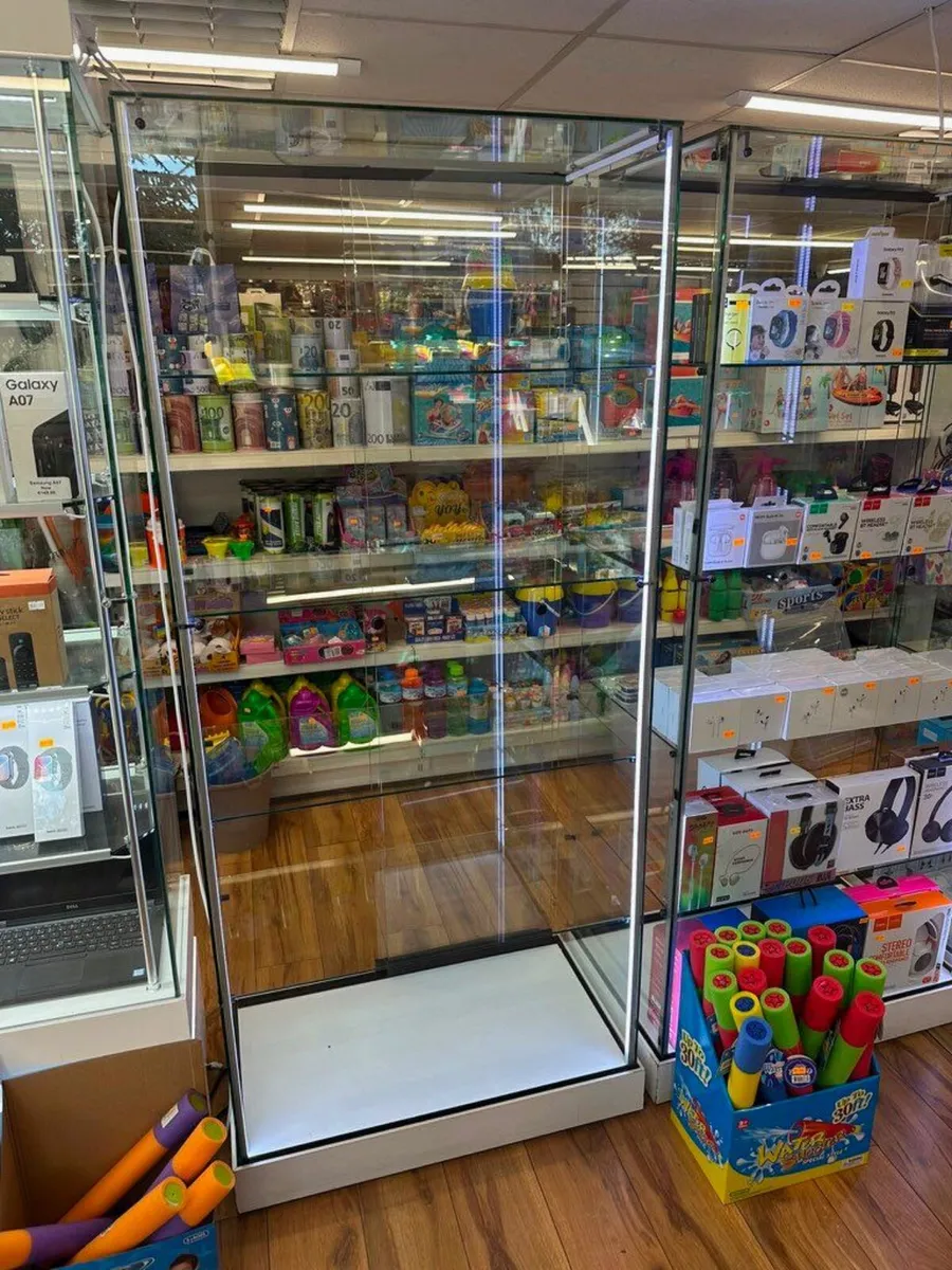 Display cabinet - Image 1