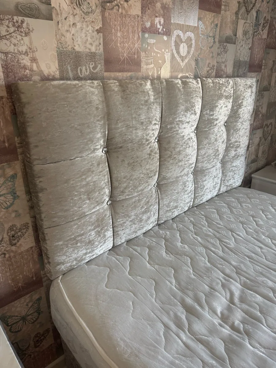Bed with Mattress and sofa bed - Image 2