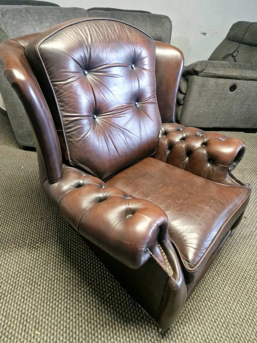Chesterfield - Image 4