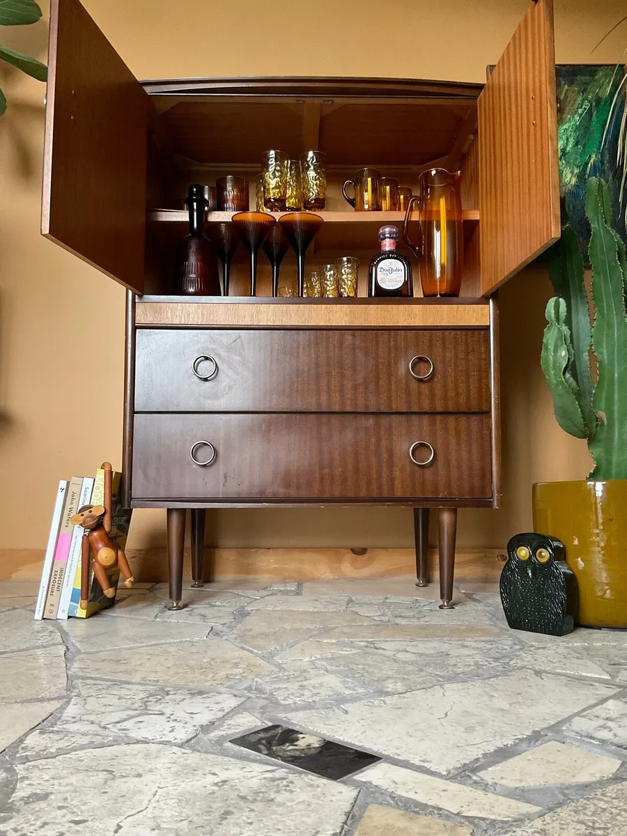 Mid century bar cabinet linen drinks vintage retro - Image 4