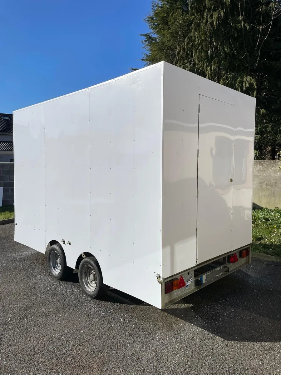Trailer - Image 4